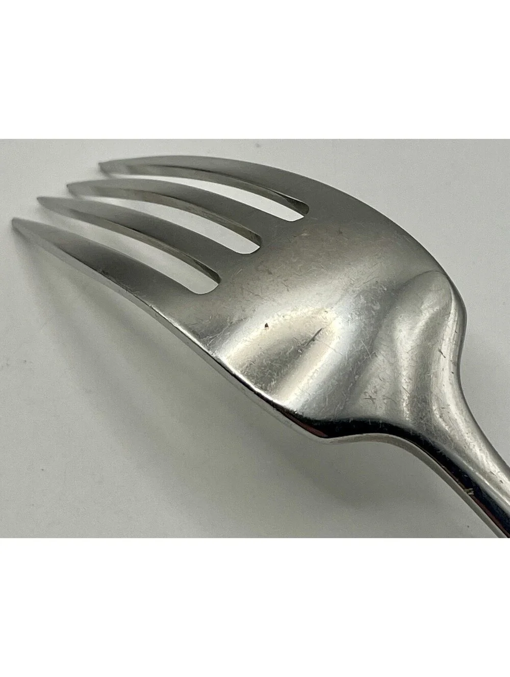 1- Oneida USA CAPELLO Stainless Dinner Fork ~ 7.5”